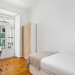 Whome Modern Nomad Hub Stylish Spaces For Remote Living Pensión Lisboa